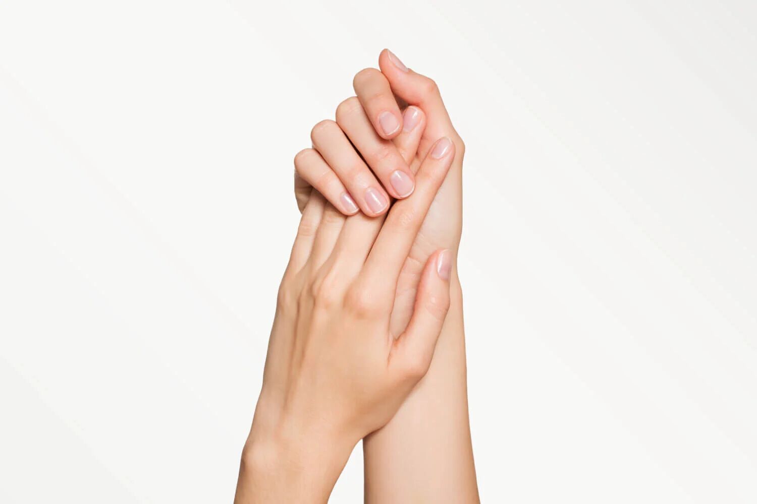 Pour faire pousser vos ongles plus vite, essayez un sérum de croissance des ongles 1 how to grow your nails faster converted